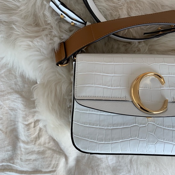 ✨ Chloe ✨ C Croc-Embossed Leather Shoulder Bag - Picture 2 of 8